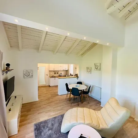 Milincic Loft Milincic דירה באניה לוקה